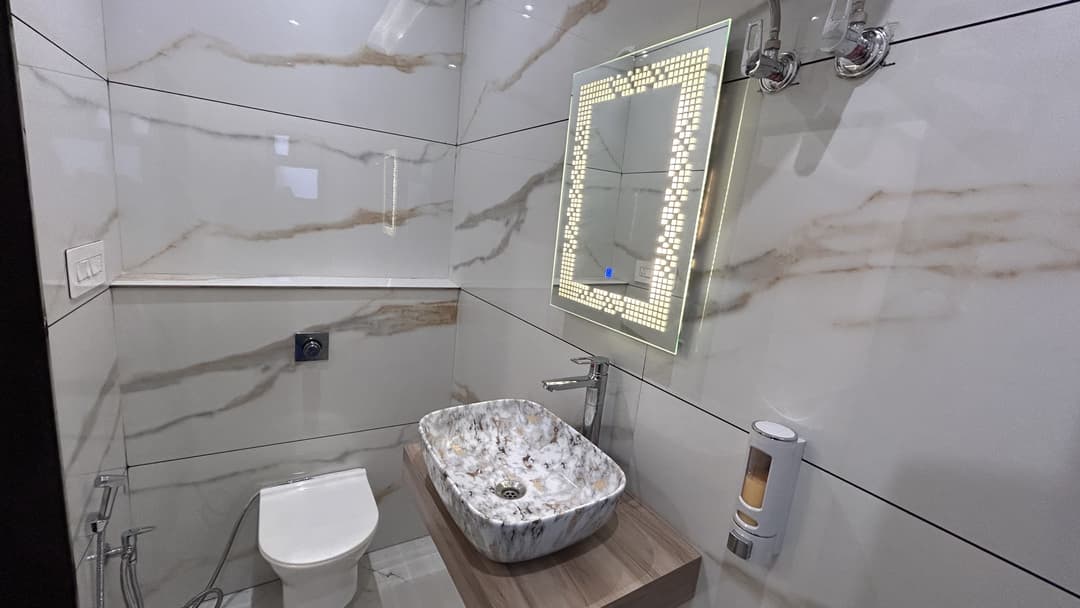 Modern marble bathroom with 24-hour hot water
